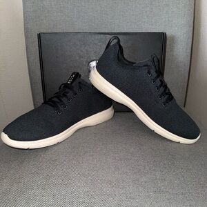 TravisMathew The Daily Lite Shoe - Heather Black. Size 11
